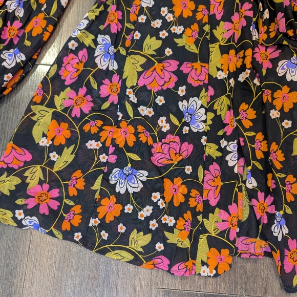Cabi S black floral long sleeve open dress / robe - Picture 4 of 5